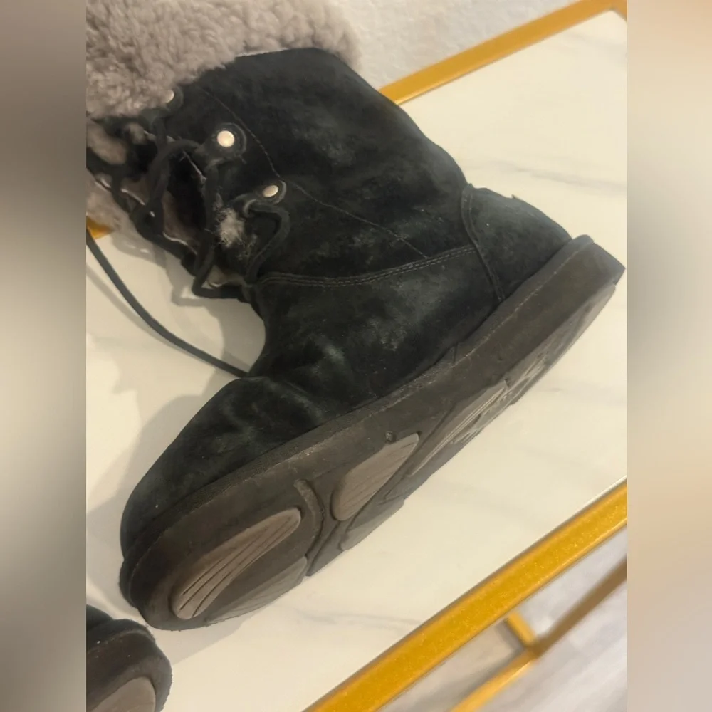 UGG cozy shearling